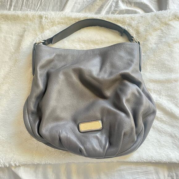 Marc by Marc Jacobs Q Hillier Pebbled Hobo Shoulder bag in gray - Picture 2 of 13
